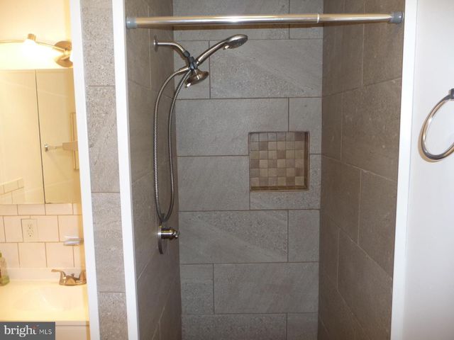 2619 BROOKS DR, Suitland, MD 20746