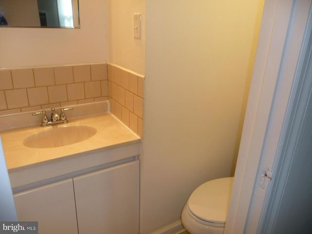 2619 BROOKS DR, Suitland, MD 20746