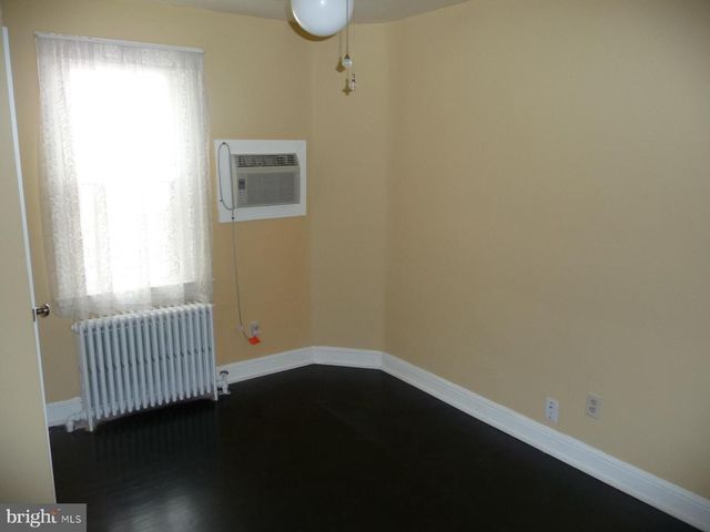 2619 BROOKS DR, Suitland, MD 20746