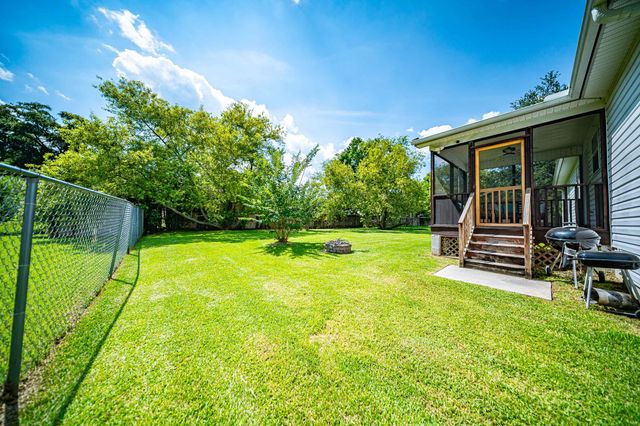 229 Lindy Creek Road, Goose Creek, SC 29445