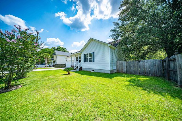 229 Lindy Creek Road, Goose Creek, SC 29445