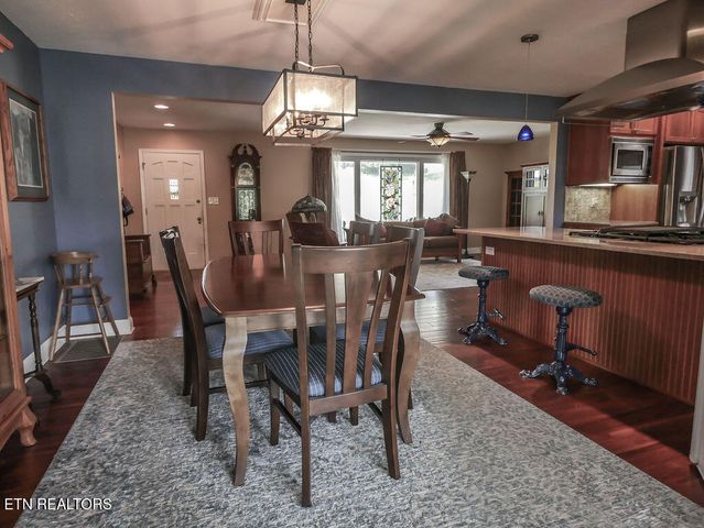 328 Lakeside Drive, Friendsville, TN 37737