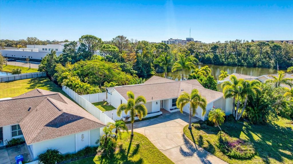 Image 26 of property listing at 1413 63RD STREET W, Bradenton, FL 34209