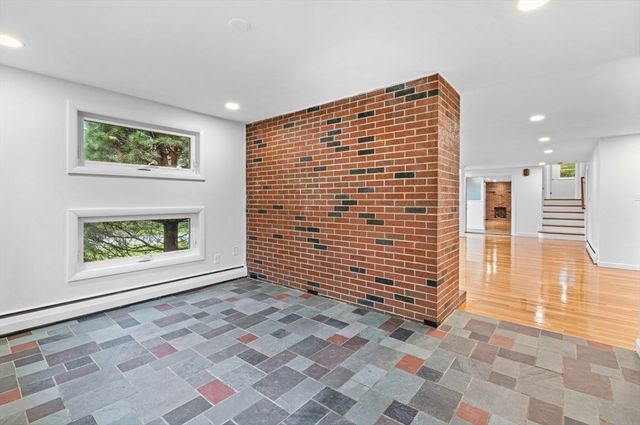 253 Linden Street 253, Waltham, MA 02452