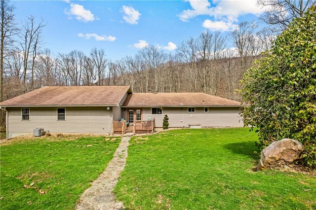 4514 Route 31, Donegal, PA 15501