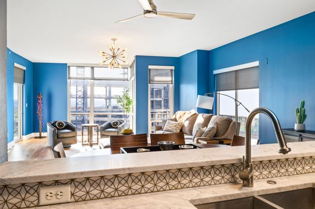 603 Davis ST 1103, Austin, TX 78701