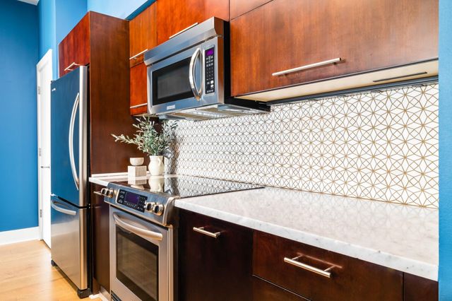 603 Davis ST 1103, Austin, TX 78701