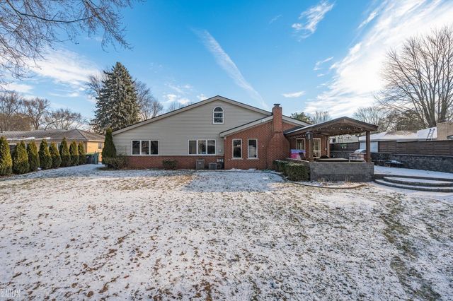38867 Winkler Street, Harrison Twp, MI 48045