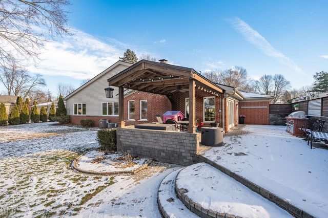 38867 Winkler Street, Harrison Twp, MI 48045