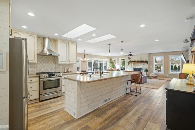 38867 Winkler Street, Harrison Twp, MI 48045