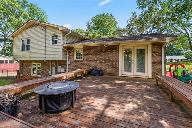 7235 Crenata Drive, Lewisville, NC 27023