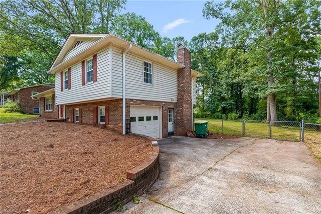 7235 Crenata Drive, Lewisville, NC 27023
