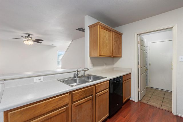 1305 Caras CV, Pflugerville, TX 78660