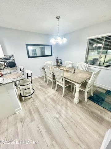 7122 CYPRESS COVE Road, Jacksonville, FL 32244