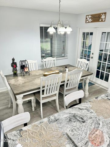 7122 CYPRESS COVE Road, Jacksonville, FL 32244