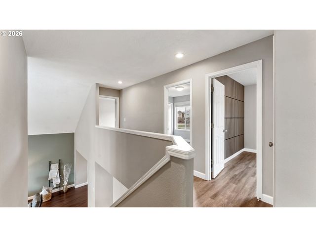 14583 Nw DAWNWOOD Dr, Portland, OR 97229