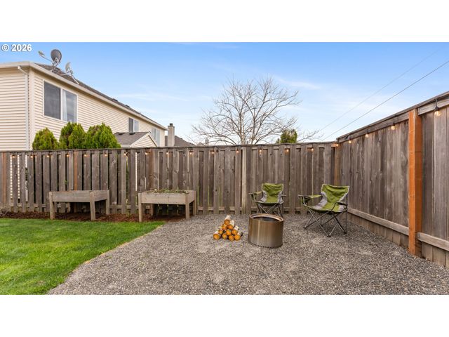 14583 Nw DAWNWOOD Dr, Portland, OR 97229