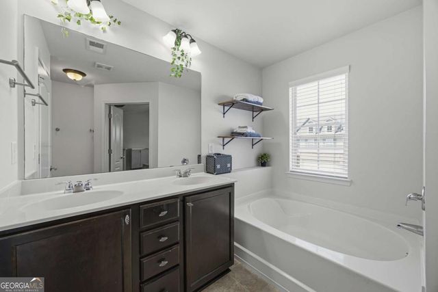 4021 Princeton Lakes Pass SW, Atlanta, GA 30331