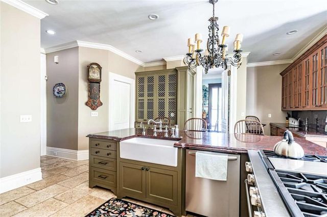 320 E 3rd Avenue E, Rome, GA 30161