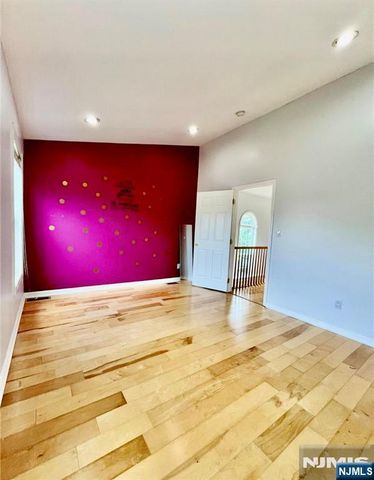 456 Hartford Drive 4057, Nutley, NJ 07110