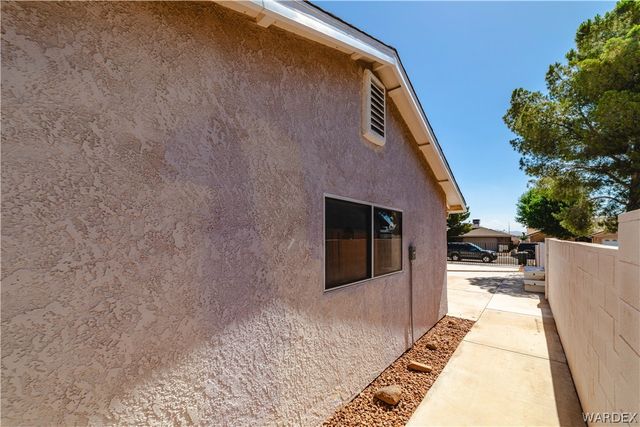3953 Raymond Avenue, Kingman, AZ 86409