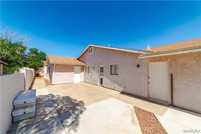 3953 Raymond Avenue, Kingman, AZ 86409