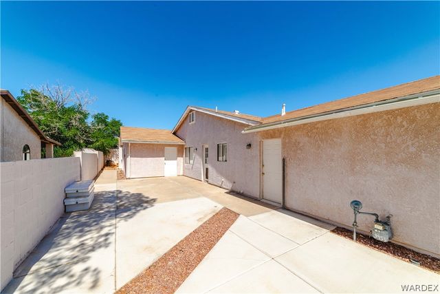 3953 Raymond Avenue, Kingman, AZ 86409