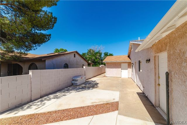 3953 Raymond Avenue, Kingman, AZ 86409