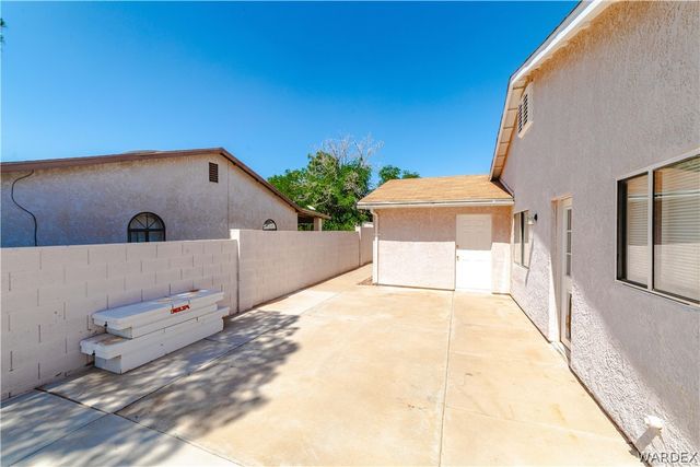 3953 Raymond Avenue, Kingman, AZ 86409