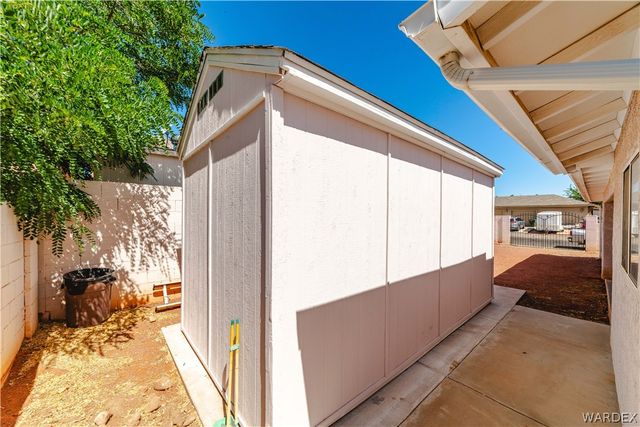 3953 Raymond Avenue, Kingman, AZ 86409