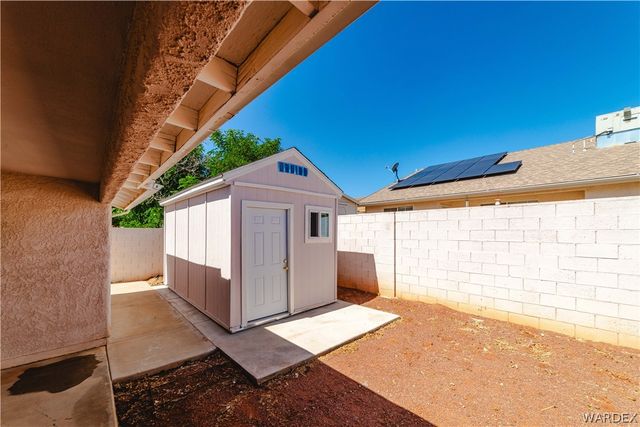 3953 Raymond Avenue, Kingman, AZ 86409