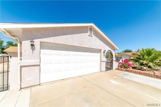 3953 Raymond Avenue, Kingman, AZ 86409