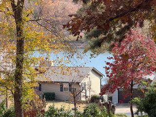 1714 Hebbert Street, Grove, OK 74344