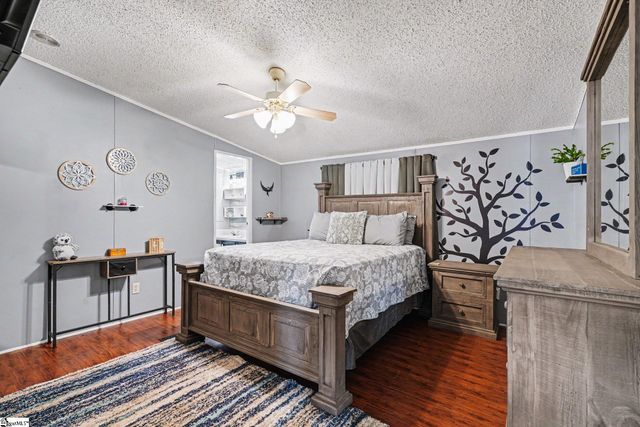 208 Sassafras Drive, Laurens, SC 29360