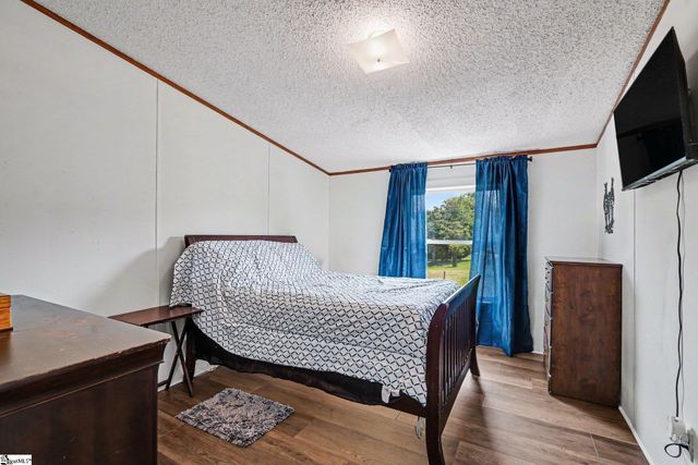 208 Sassafras Drive, Laurens, SC 29360
