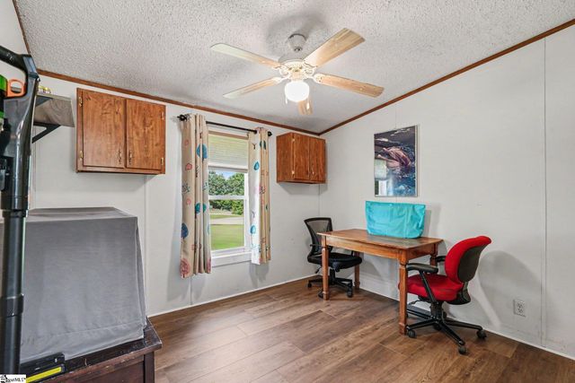 208 Sassafras Drive, Laurens, SC 29360