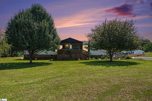 208 Sassafras Drive, Laurens, SC 29360