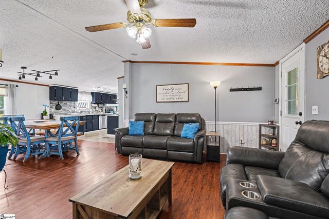 208 Sassafras Drive, Laurens, SC 29360