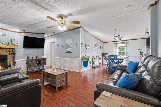 208 Sassafras Drive, Laurens, SC 29360