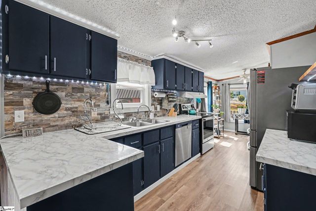 208 Sassafras Drive, Laurens, SC 29360