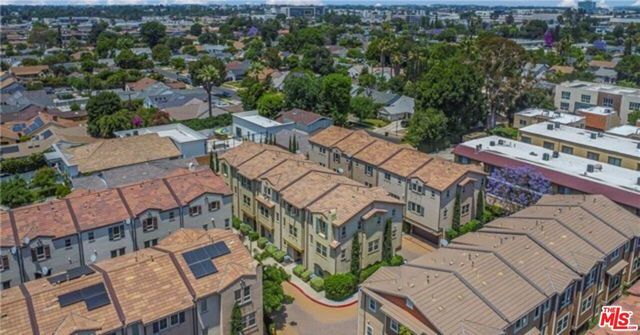 14120 W Willow Lane, Van Nuys, CA 91405