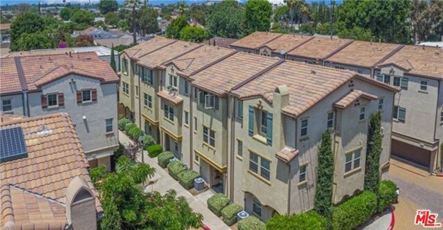 14120 W Willow Lane, Van Nuys, CA 91405