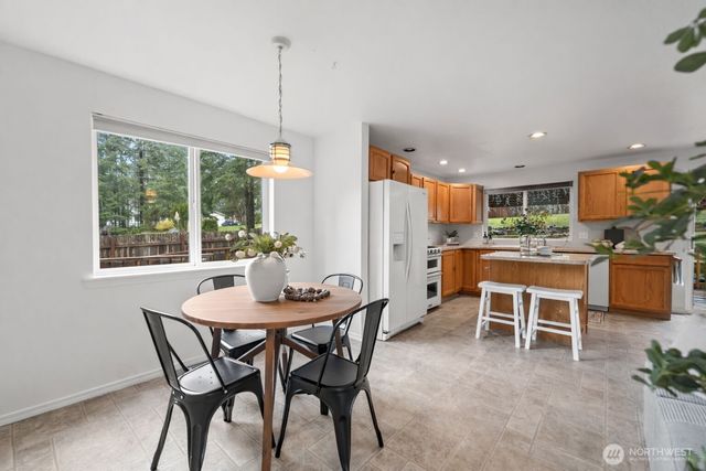 6450 Crossing Place SW, Port Orchard, WA 98367