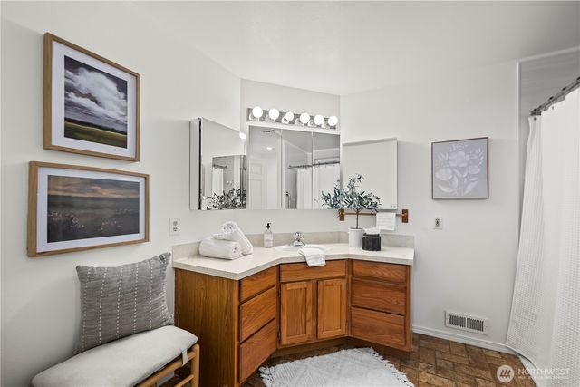 6450 Crossing Place SW, Port Orchard, WA 98367