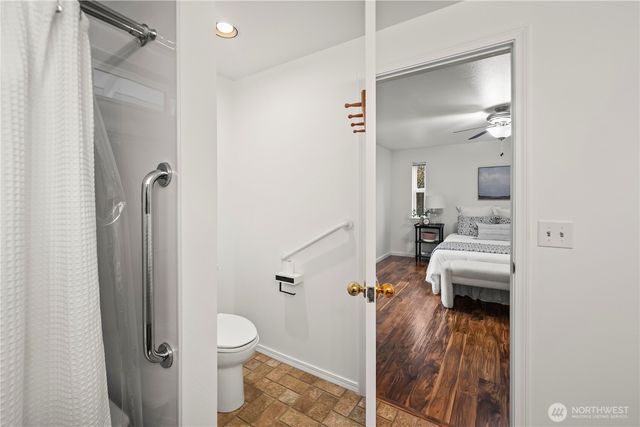 6450 Crossing Place SW, Port Orchard, WA 98367