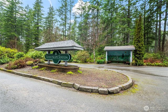 6450 Crossing Place SW, Port Orchard, WA 98367