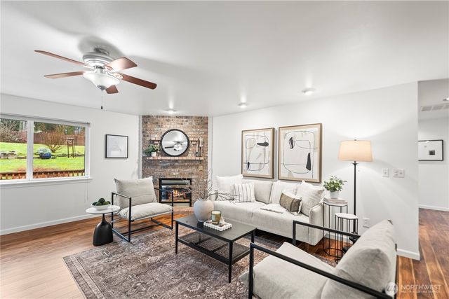 6450 Crossing Place SW, Port Orchard, WA 98367