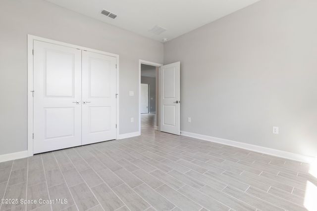 931 Century Avenue SE, Palm Bay, FL 32909