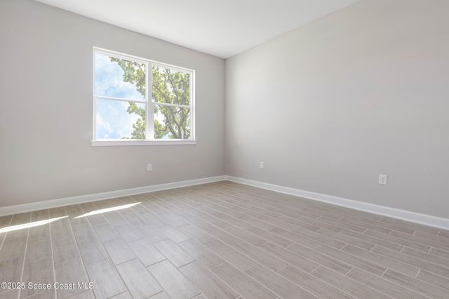 931 Century Avenue SE, Palm Bay, FL 32909