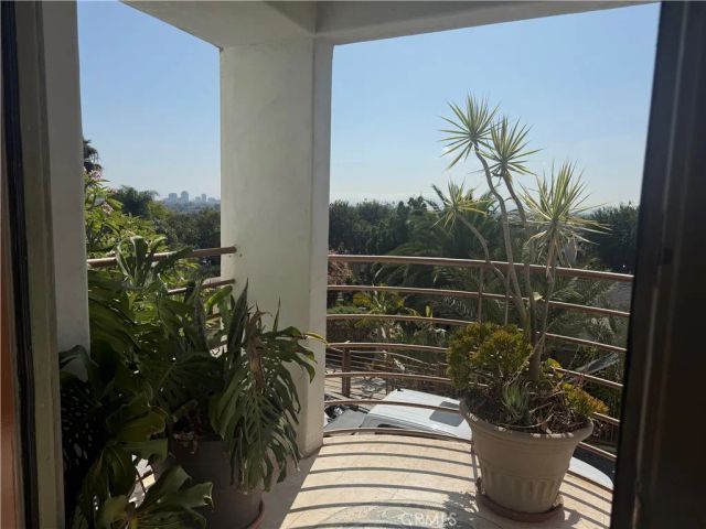 1994 Stanley, Signal Hill, CA 90755